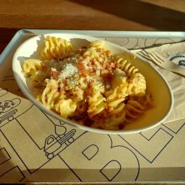 Bellozzo Drive, Budaörs - Étel/ital