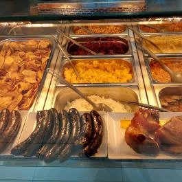 Belvárosi Disznótoros - Etele Plaza Budapest - Étel/ital