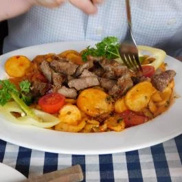 Belvárosi Lugas Étterem Budapest - Étel/ital