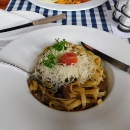 Belvárosi Lugas Étterem Budapest - Étel/ital