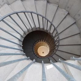 Bence-hegyi kilátó Velence - Belső