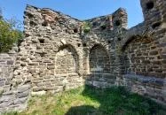 Bencés apátsági templom romja Celldömölk