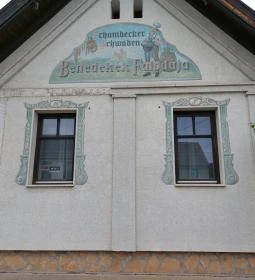 Benedekék falodája