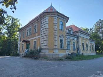 Bernrieder-kastély Tengelic