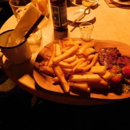 Bereg Bar & Cafe Budapest - Étel/ital