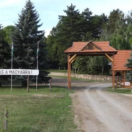 Béri Nemzeti Emlékhely, Bér - Külső kép