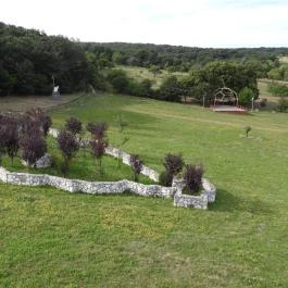 Béri Nemzeti Emlékhely, Bér - Külső kép