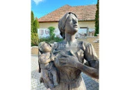 Betelepítési emlékmű Újhartyán