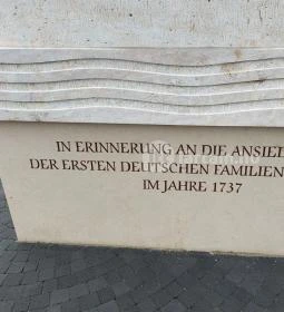 Betelepülési emlékmű