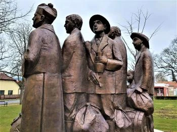 Betelepülési emlékmű Tarján