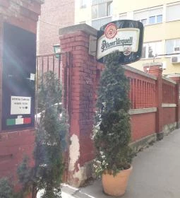 Black Dog Terasz & Pizzéria