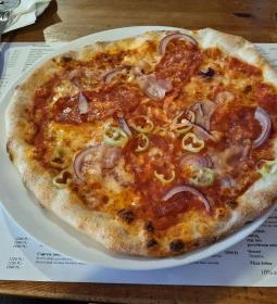 Black Dog Terasz & Pizzéria