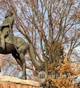 Bocskai István lovasszobra