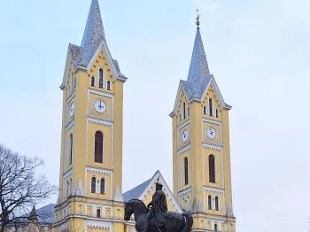 Bocskai István lovasszobra Hajdúhadház