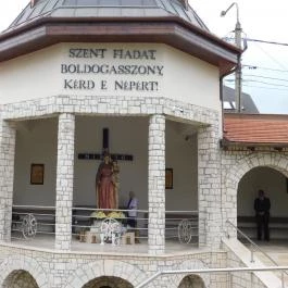 Bodajki Segítő Szűz Mária-kegytemplom Bodajk - Külső kép