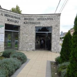 Bodajki Segítő Szűz Mária-kegytemplom Bodajk - Külső kép