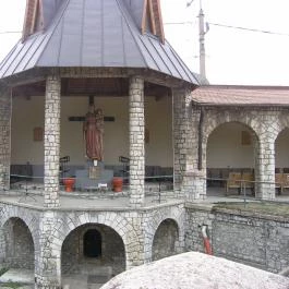 Bodajki Segítő Szűz Mária-kegytemplom Bodajk - Külső kép