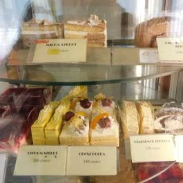 Bohém Cukrászda Devecser - Étel/ital