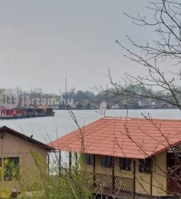 Bokodi-tó - lebegő falu