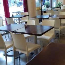 Bombay Curry Bar - Corvin sétány Budapest - Belső