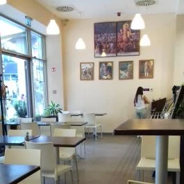 Bombay Curry Bar - Corvin sétány Budapest - Belső