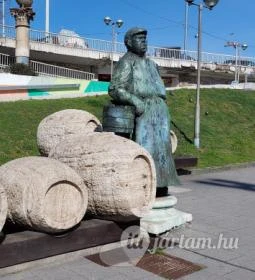 Borárus-szoborkompozíció