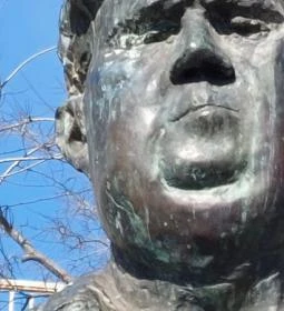 Borárus-szoborkompozíció