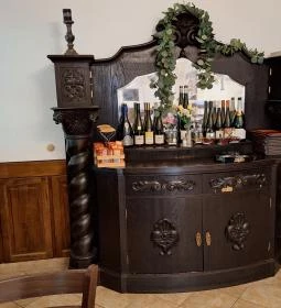 Borhotel Sziluett Farkasmály étterme