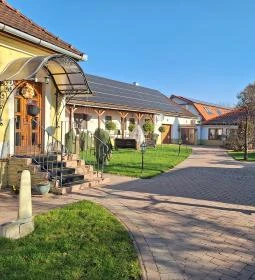 Bornemisza Kúria Wellness Apartman