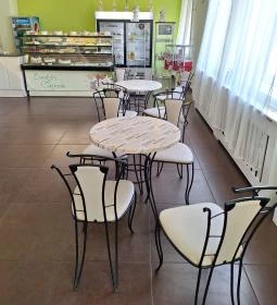 Borostyán Cukrászda