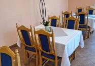 Borostyán Étterem Forráskút