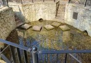 Borostyán-kút kápolna Bakonybél