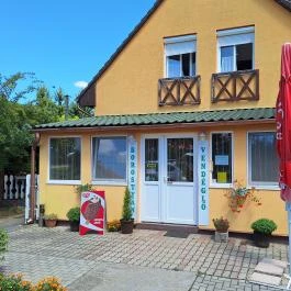 Borostyán Vendéglő Várda - Külső kép