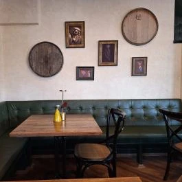BorYou Bor & Bisztró, Esztergom - Belső