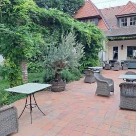 Botanica Étterem, Dánszentmiklós - Külső kép