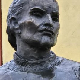 Botond Bicske - Egyéb