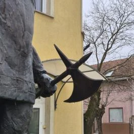 Botond Bicske - Egyéb