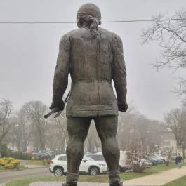 Botond Bicske - Külső kép