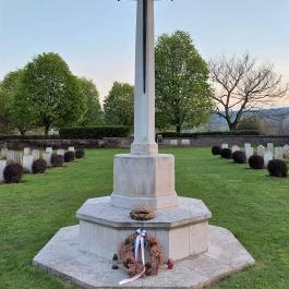 Brit katonai temető Solymár - Külső kép