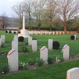 Brit katonai temető Solymár - Külső kép