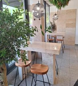 Brucker Pékség - Andor utca