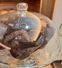 Brucker Pékség - Móricz