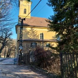 Budakeszi Angyalok Királynéja kegytemplom Budakeszi - Külső kép