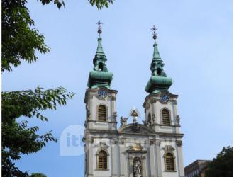 Budapest-Felsővízivárosi Szent Anna plébániatemplom