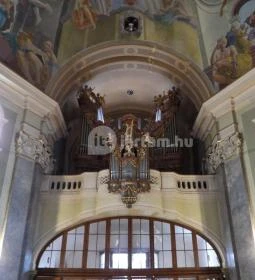 Budapest-Felsővízivárosi Szent Anna plébániatemplom