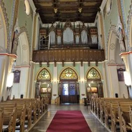Budapesti Egek Királynéja templom Budapest - Belső
