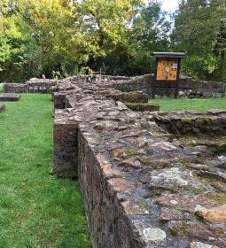 Budaszentlőrinci pálos kolostor és templom romjai