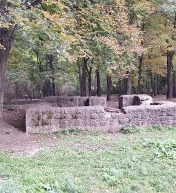 Budaszentlőrinci pálos kolostor és templom romjai