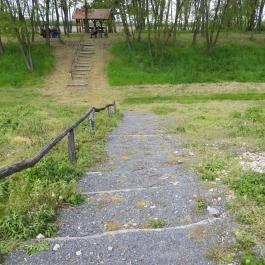 Büdy-várrom Vámosatya - Külső kép