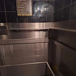 Buja Disznók - Gozsdu Budapest - Mosdó